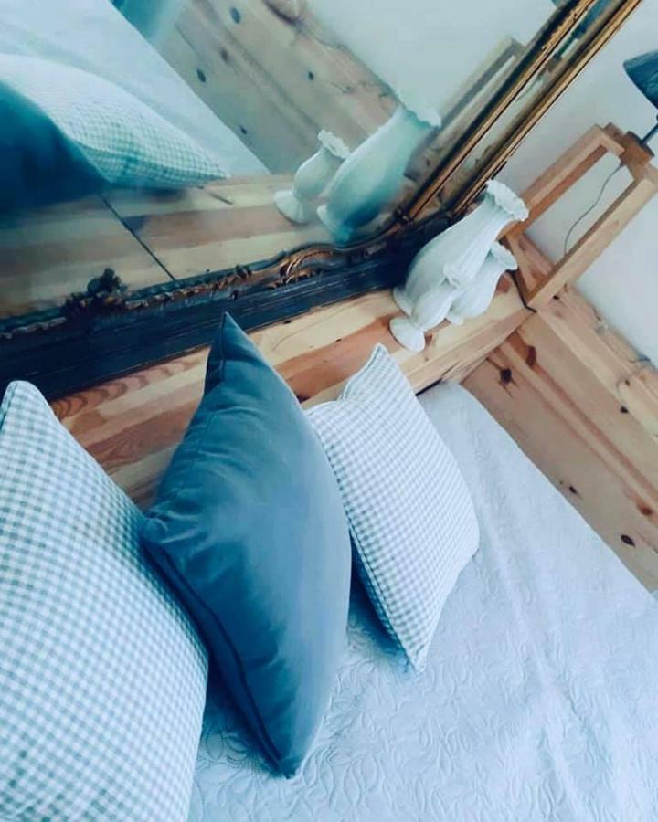 B&B Charme Centre-Ville Artistic & Literary Rooms ปาแลร์โม ภายนอก รูปภาพ