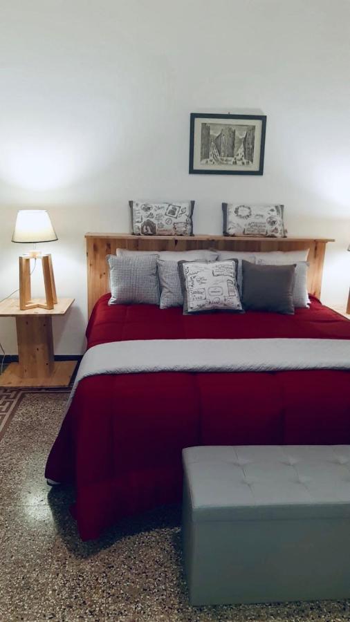 B&B Charme Centre-Ville Artistic & Literary Rooms ปาแลร์โม ภายนอก รูปภาพ